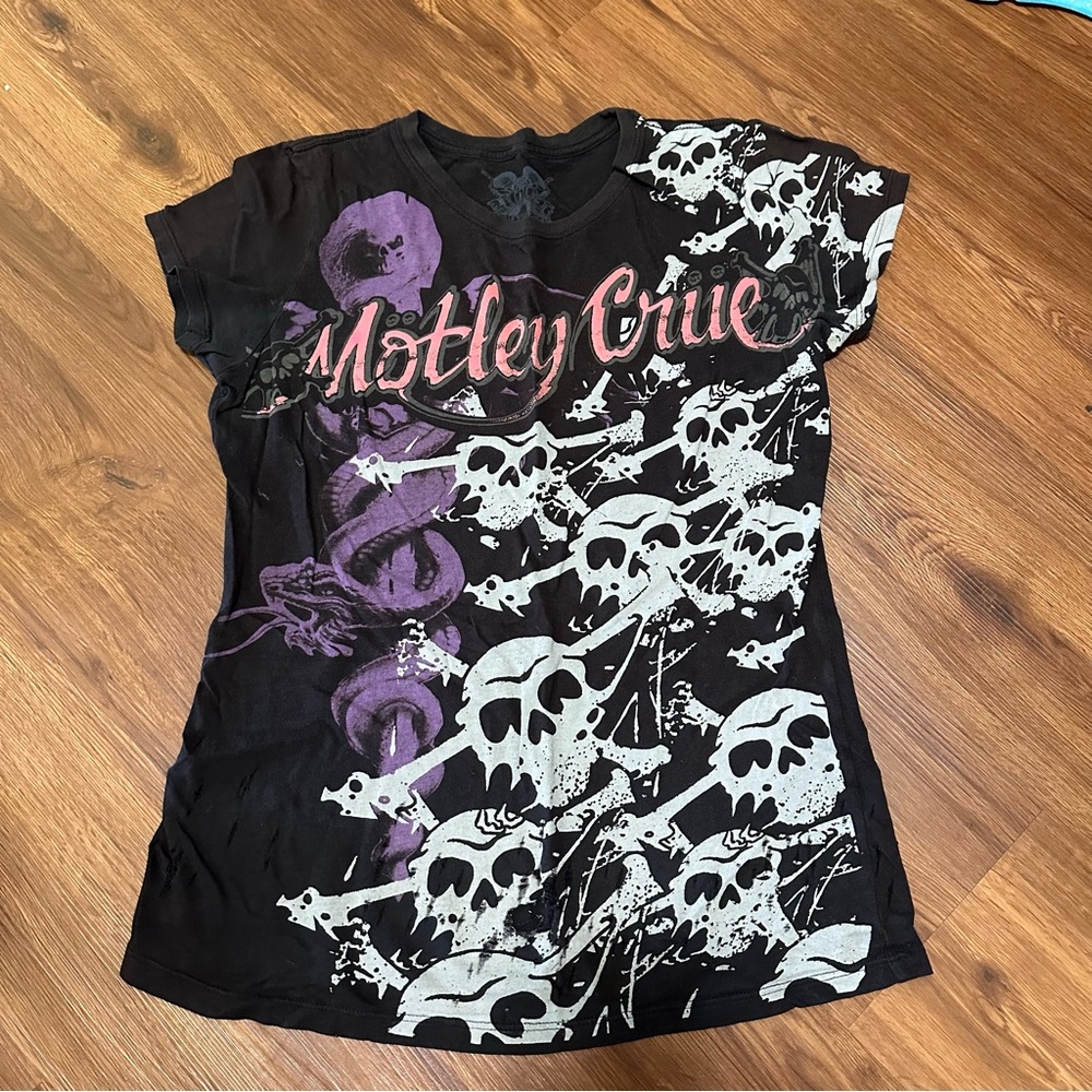 Vintage Motley Crue women’s medium